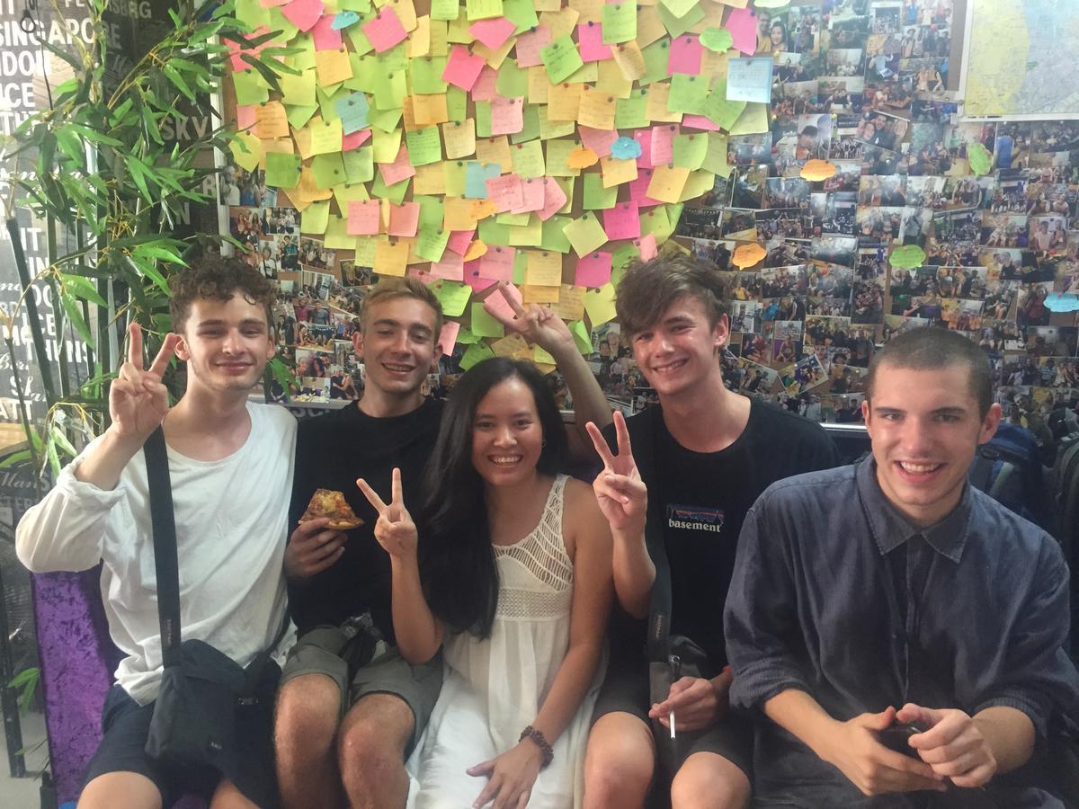 อานา เฮาส์ ญาจาง Hostel ภายนอก รูปภาพ